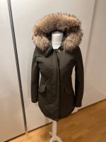 WOOLRICH PARKA GR L KHAKI  Echt-Fell wasserabweisend mit Rechnung Hessen - Offenbach Vorschau