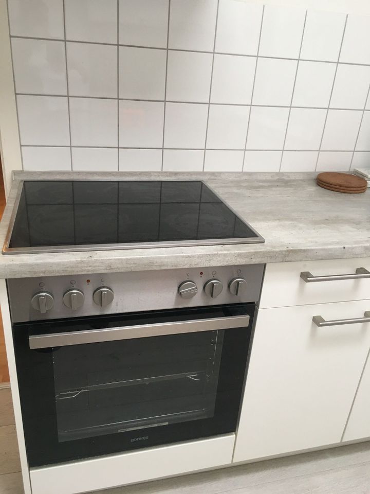 1 bright room available in a shared appartment at Tempelhof (City in Berlin