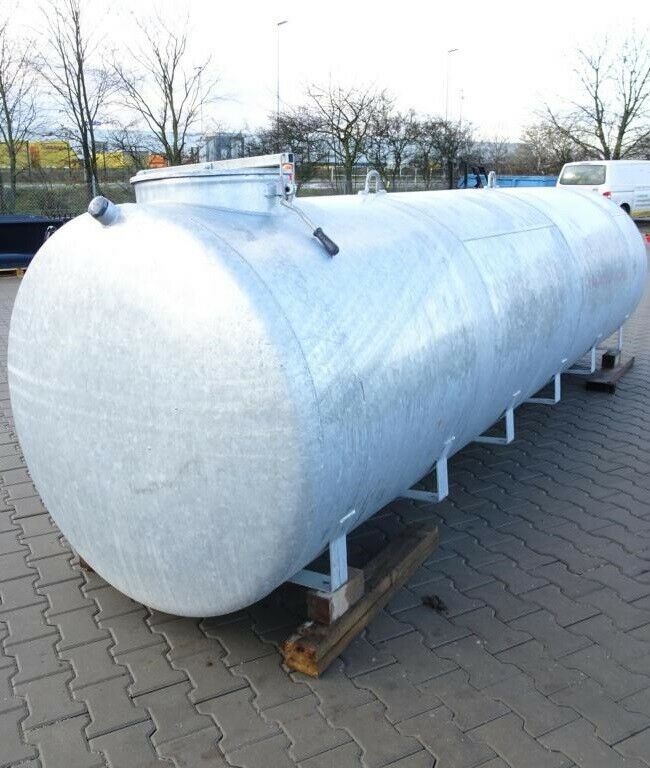 Wasserfass Wassertank Wasserwagen 5000 Liter voll verzinkt NEU in Berne