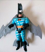 Batmanfigur DC Inc Comics aus den'90ern ♥️Kenner CE♥️ Niedersachsen - Fürstenberg Vorschau