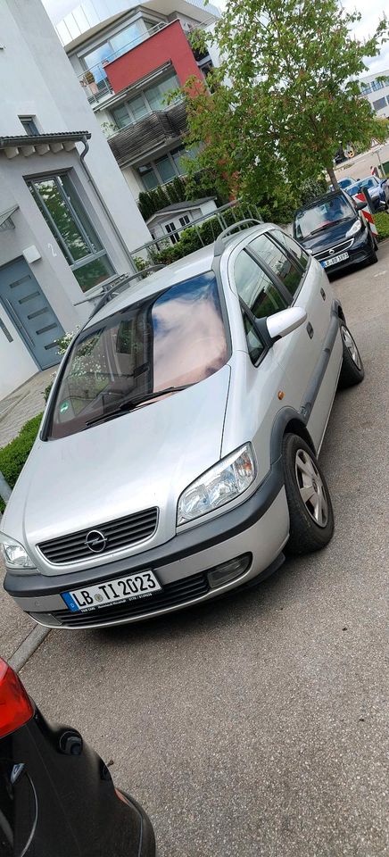 Opel Zafira 2.2 Selection AUTOMATIK in Asperg