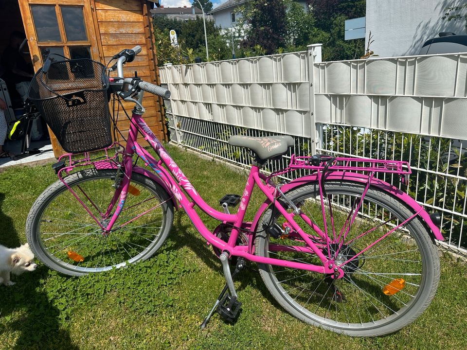 Mädchen Fahrrad in Usingen