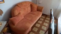 Couch mit 2 Kissen Hessen - Flieden Vorschau