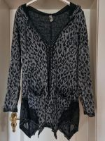 Strickjacke Cardigan Leo Animal Nieten 36  S M Tredy schwarz grau Hessen - Bad Arolsen Vorschau