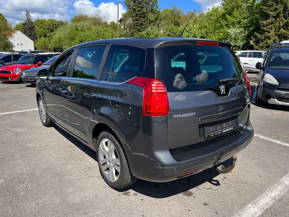 Peugeot 5008 Business-Line Automatik*Navi*Sitzheiz.*AHK in Merzig