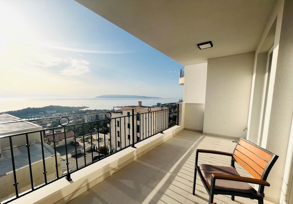 360 Grad - Kroatien Makarska Ferienwohnung für 3 Pers. mit 2 Pools, Lift, Balkon, Parkplatz uvm in Leipzig