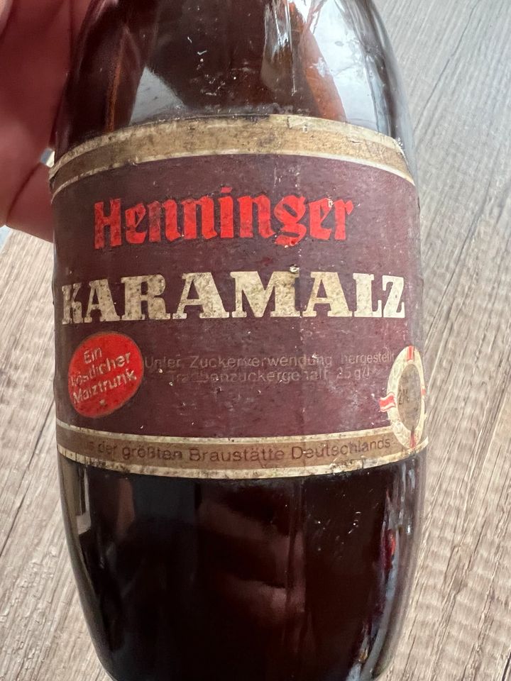 Bügelflasche Der Marke Henninger Karamalz in Hattersheim am Main