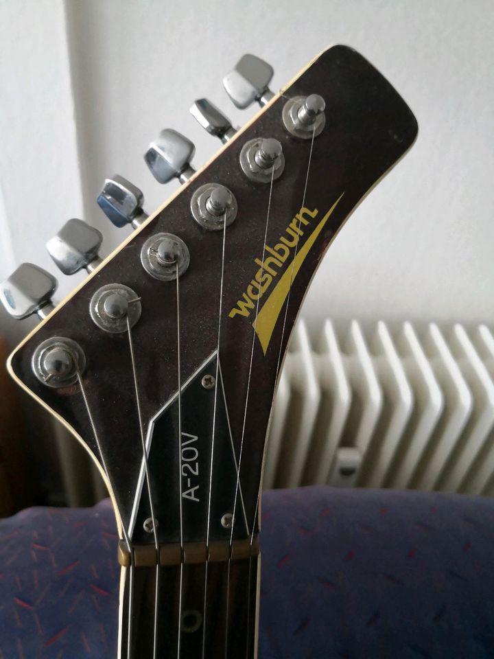 E- Gitarre Washburn A-20 Vintage in Langen (Hessen)