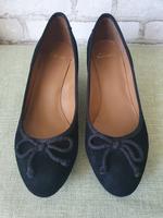 Clarks Damen Schuhe/Pumps mit Keilabsatz  Gr: 6,5/40 schwarz Aubing-Lochhausen-Langwied - Aubing Vorschau