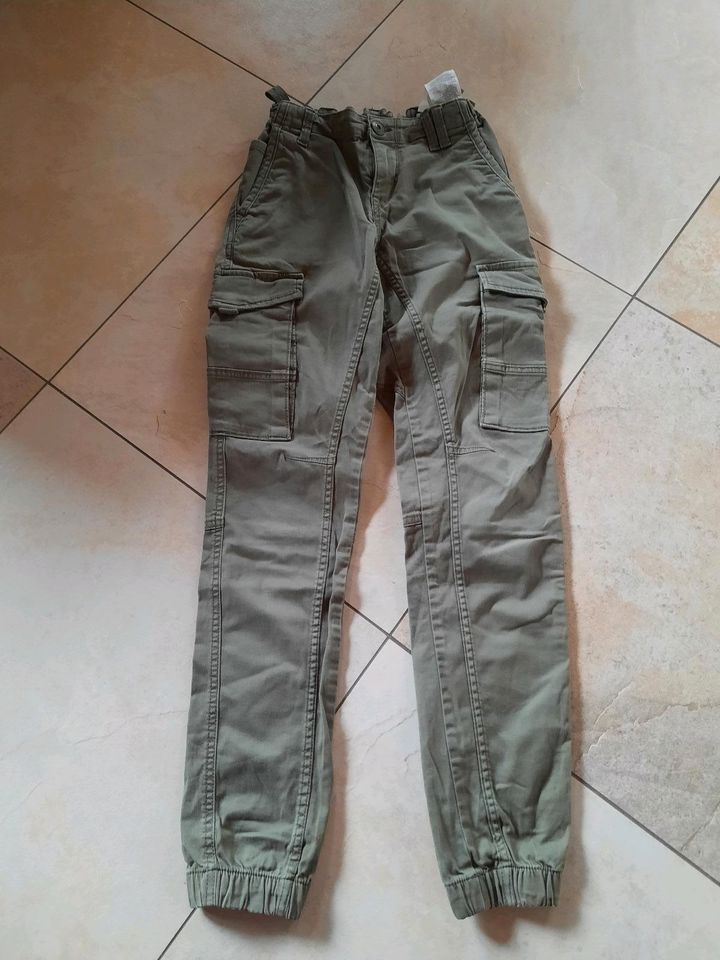 Hose Chino H&M, JACK&JONES Gr. 158 in Dielheim