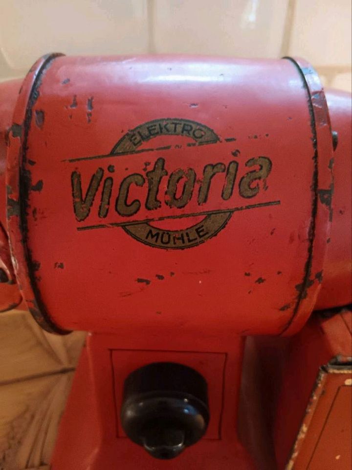 Vintage Victoria Elektro Kaffee Mühle Ladenmühle Swadlo Café in Lichtenfels