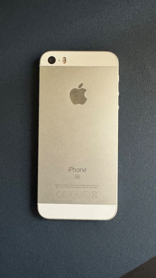 iPhone SE 1, 16 GB in Leipzig