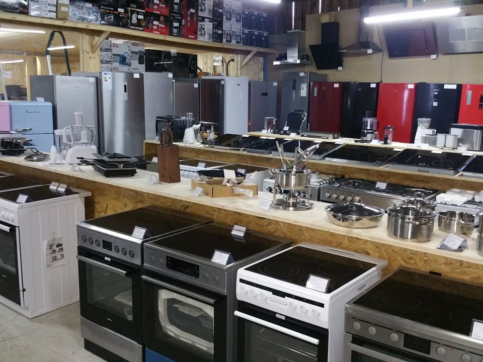 Retro Kühlschrank Gefrierkombi NEU als B-Ware Kühl Gefrier Kombi Gefrierkombination Kühlgefrier Kombi Kombination Kühlgefrierkombination oldschool modern Retrolook old school Vintage Gorenje Bosch in Wolfhagen 