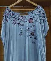 Tunika-Bluse mit Blumen NEU Nordrhein-Westfalen - Mülheim (Ruhr) Vorschau