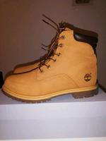 2x Timberland 6-inch Boots Winterstiefel Gr:38,5/39 oder 39,5/40 Berlin - Neukölln Vorschau