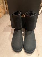 UGG Boots Größe 45 NEU Hessen - Alsbach-Hähnlein Vorschau