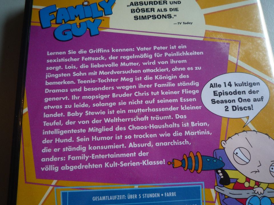 Family Guy - Season One - Staffel 1, erste Staffel  2 DVDs in Oberursel (Taunus)