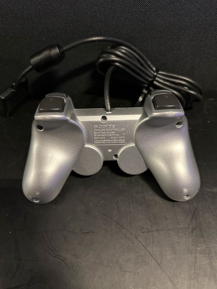 Playstation 2 - Controller - Satin Silber in Berlin