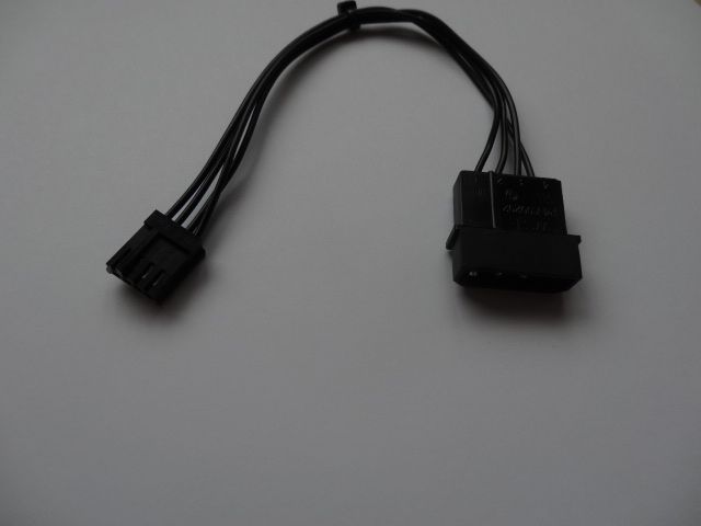 Adapter Molex -> FDD / Floppy - Anschluss Adapter Kabel TV Karte in Landsberg (Lech)