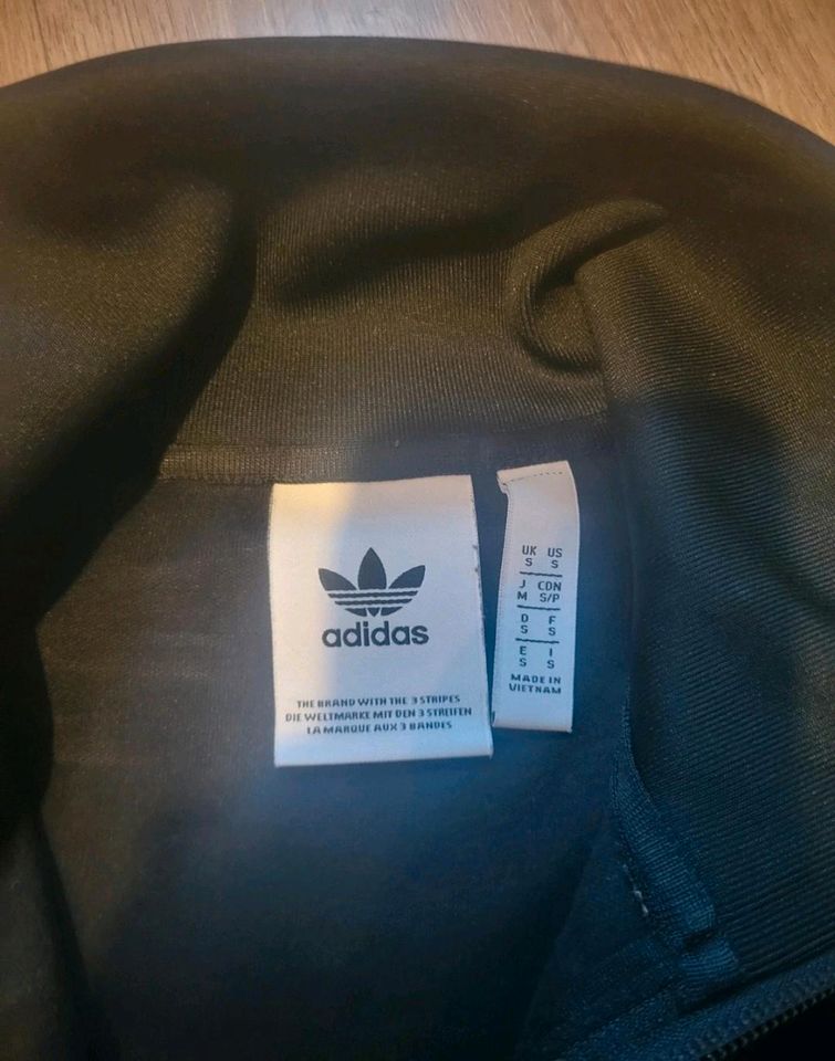 Adidas Jacke Sweatshirt Neu in Essen