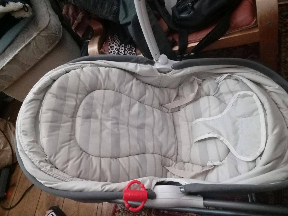 Baby bassinet in Berlin