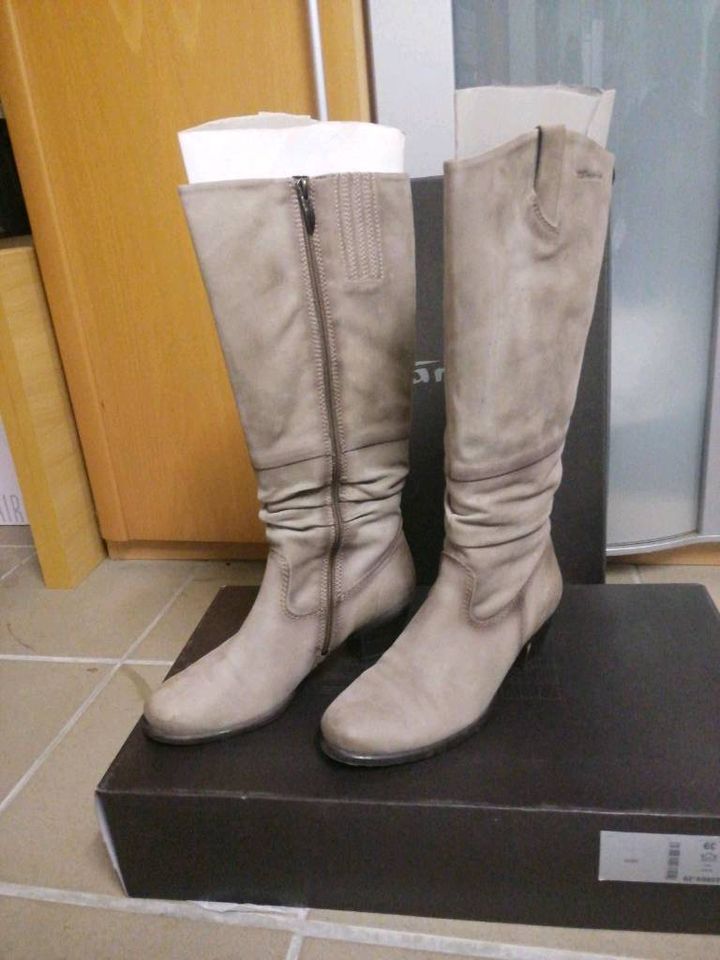 Tamaris Stiefel Gr. 39 taupe top in Talling