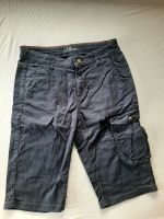 Verkaufe neuwertige Jungen Cargo Shorts von S.Oliver Größe 164 Hessen - Kirchheim Vorschau