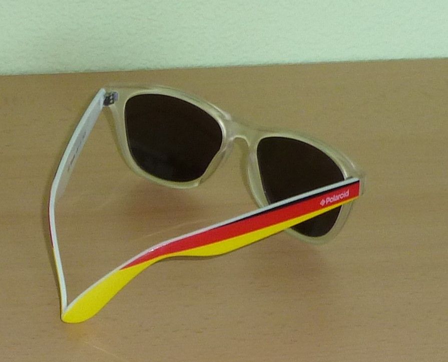 Sonnenbrille Polaroid Unisex - Deutschland Flagge in Leipzig