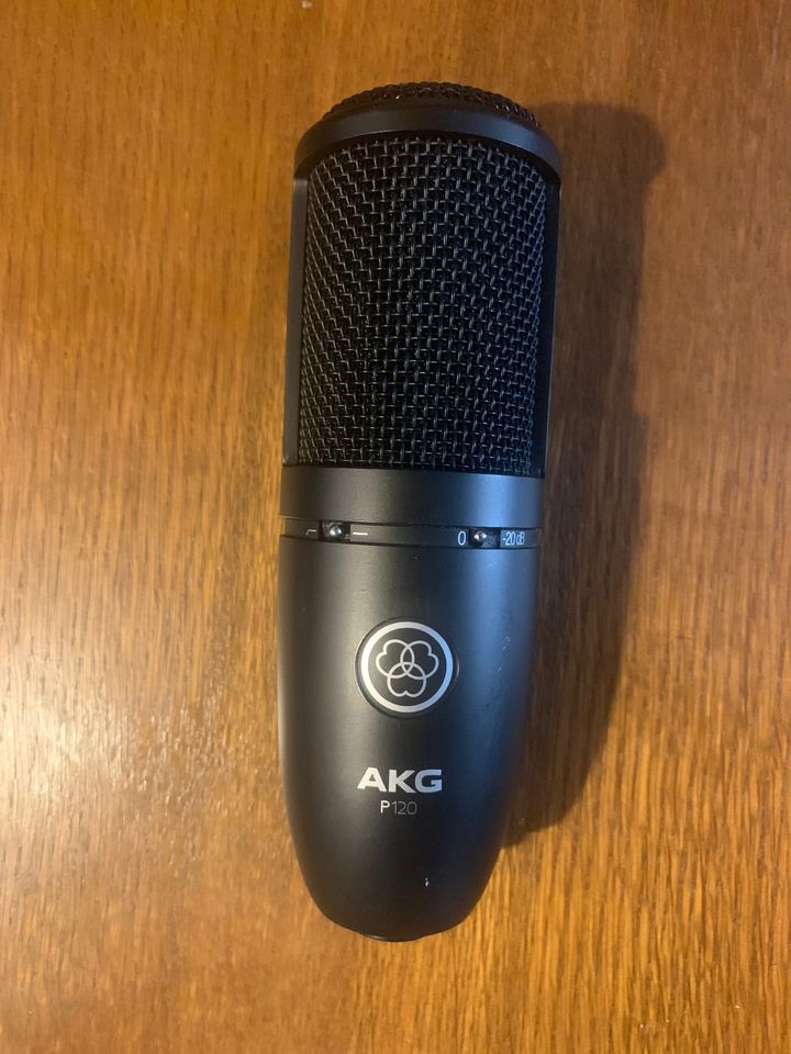 Mikrofon AKG P120 in Bonn