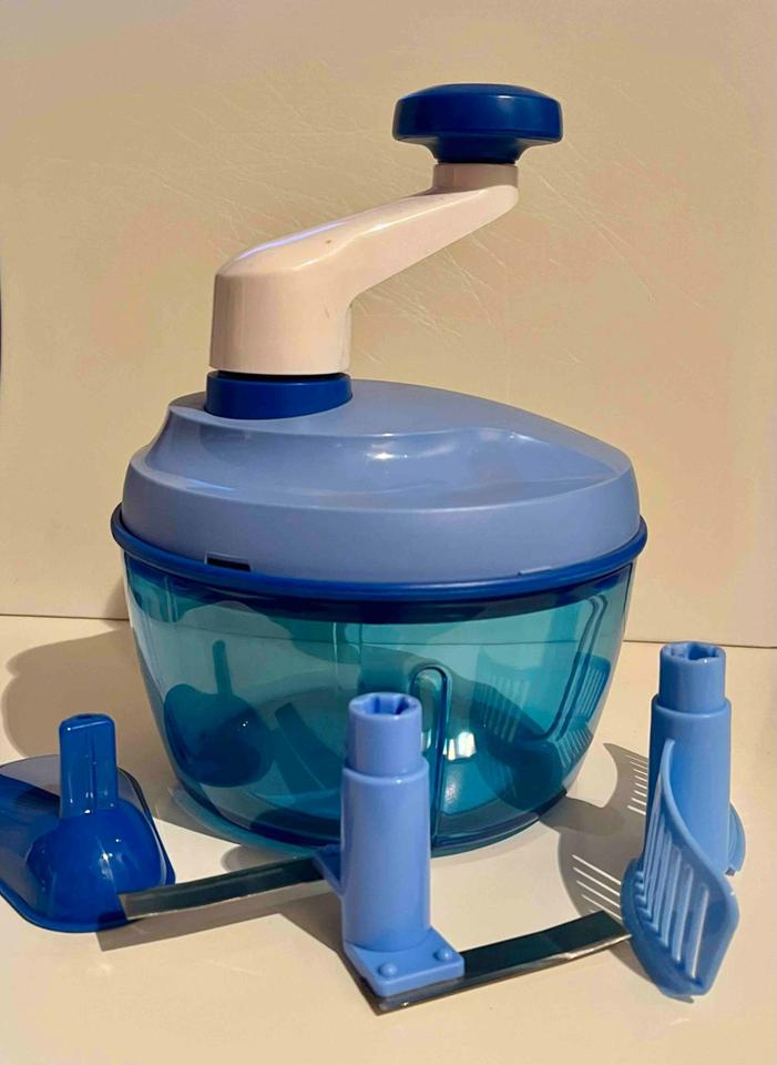 Tupperware Quick Chef Zerkleinerer Küchenhelfer (unbenutzt) in Stuttgart
