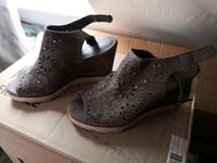 Sandalen 41 Nordrhein-Westfalen - Solingen Vorschau