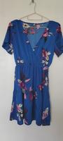 Blaues Kleid mit Blumen Hessen - Grünberg Vorschau