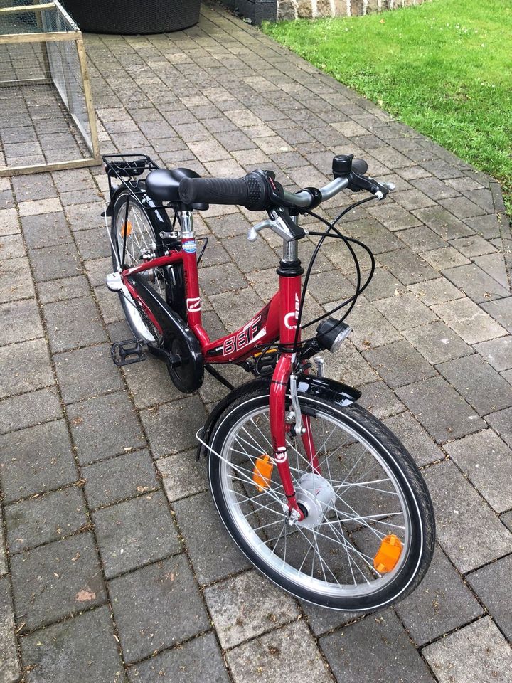 BBF Kinderfahrrad Fahrrad 18 Zoll top Zustand rot NP 379€ in Herne