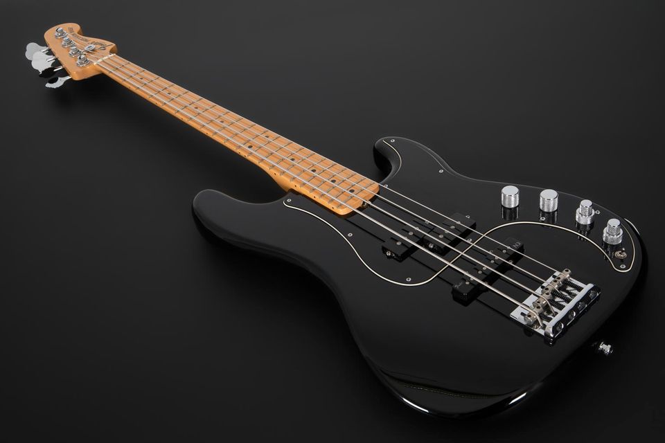 2014 Fender American Deluxe Precision Bass in Paderborn