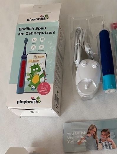 Playbrush Zahnbürste , nur sehr wenig genutzt blau in Sittensen