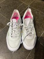 NEU: Reebok Sneaker weiß Größe 37,5 Hessen - Fulda Vorschau