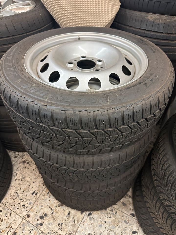 VW Winterreifen M&S Reifen Felgen 195/60R-89 H 7mm in Alsdorf