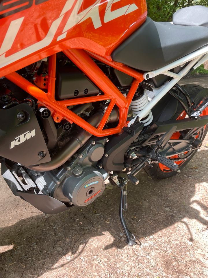 KTM Duke 390 orange 2018 in Schmalkalden