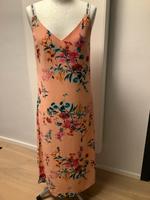 Neu Tommy Hilfiger Sommerkleid Gr S NP 109€ Nordrhein-Westfalen - Troisdorf Vorschau