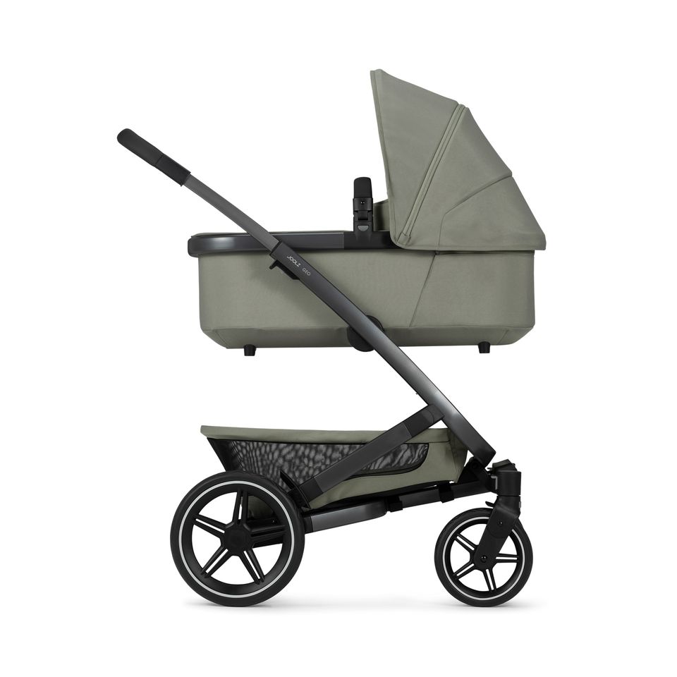 Joolz Geo 3 Mono - 4in1 Kinderwagen-Set - Sage Green - inkl. Babywanne + Sportsitz + Britax Römer BABY-SAFE PRO + VARIO BASE 5Z + XXL-Zubehörpaket - NEU in Fulda