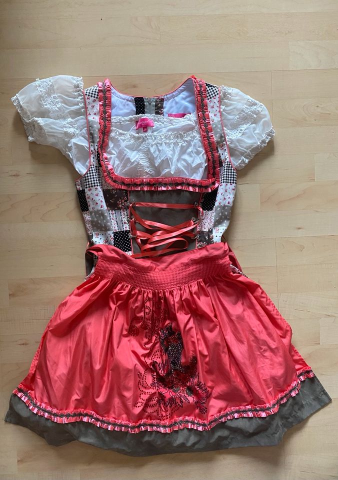 Krüger Dirndl mit Bluse XS in Hamburg