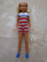 Barbie Skipper maritim aus 1980er mit Ersatzschuhen Nordrhein-Westfalen - Niederkrüchten Vorschau