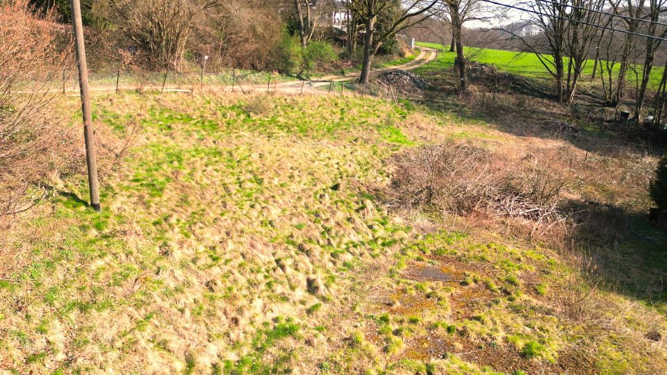 Sonniges Grundstück mit positiver Bauvoranfrage in traumhafter Naturlage in Neunkirchen-Seelscheid