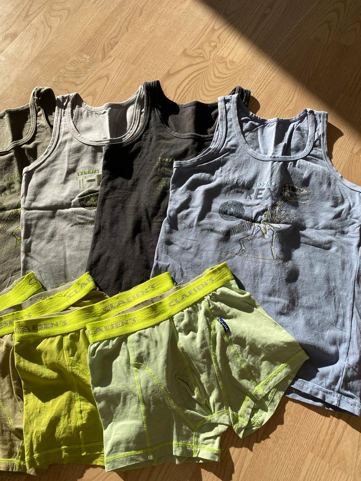 Unterwäsche Set Junge Gr. 134 5 Unterhemden und 4 Boxershorts in Jarplund-Weding