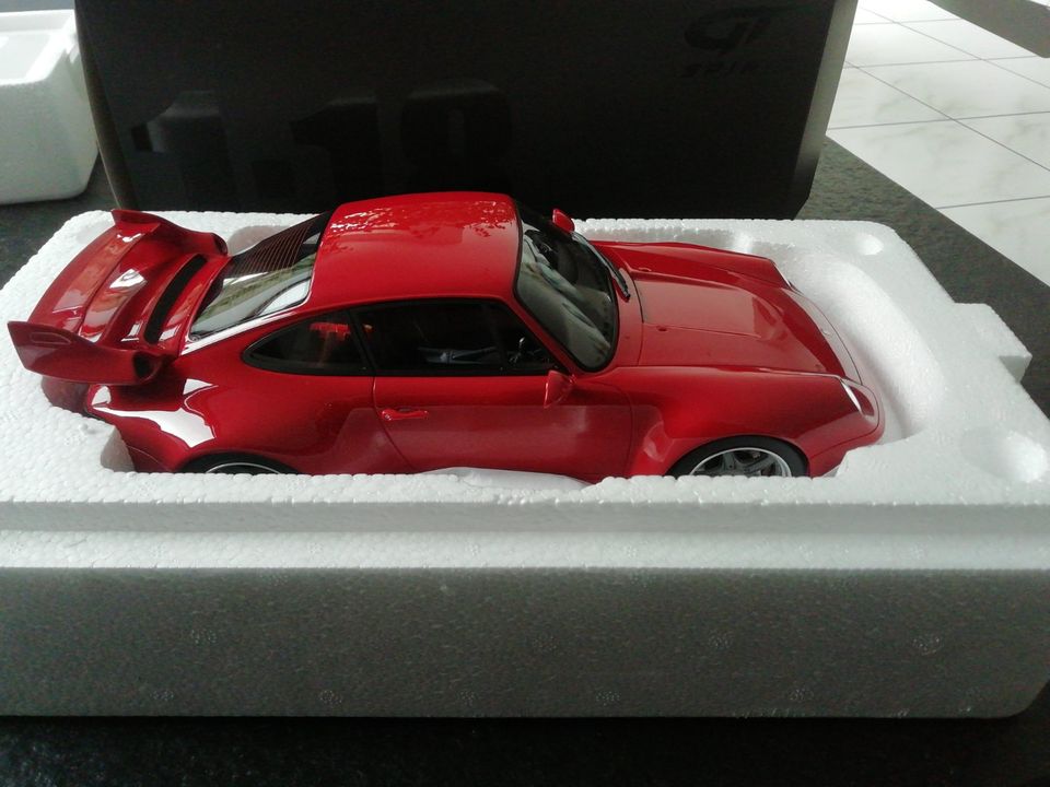 1:18 Porsche 911 993 Gunter Werks 400R rot GT Spirit in Friedberg