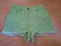 Jeansshort Jeans Short Gr. 176 / 36 38 grün Bayern - Grettstadt Vorschau