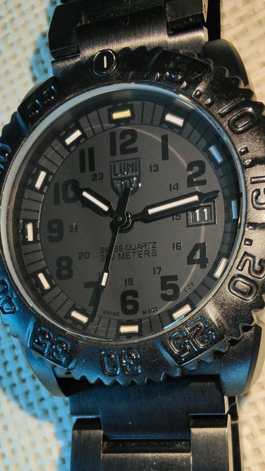 Luminox Swiss H3 Tritium Navy Seals Uhr Saphirglas 20 ATM Diver in Friesoythe