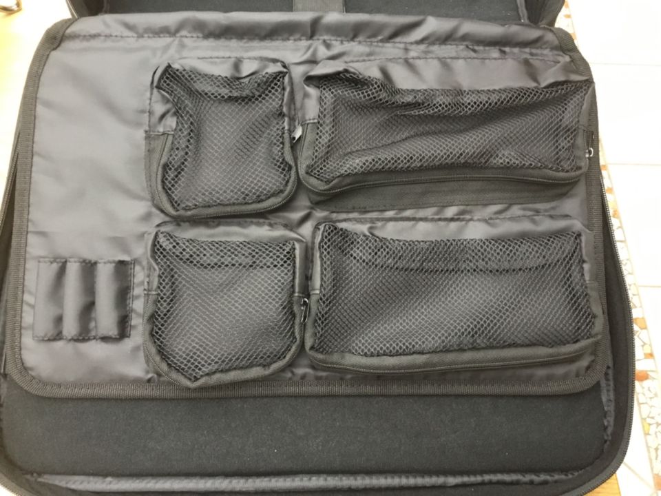 Laptop Tasche Rechnik Tasche Koffer gepolstert in Ehringshausen