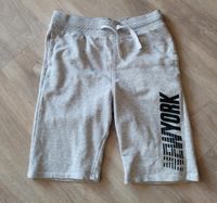 H&M kurze Hose Bermuda Shorts Gr. 146/152 grau neuwertig Schleswig-Holstein - Kaltenkirchen Vorschau