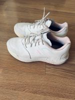 Golfschuhe München - Milbertshofen - Am Hart Vorschau